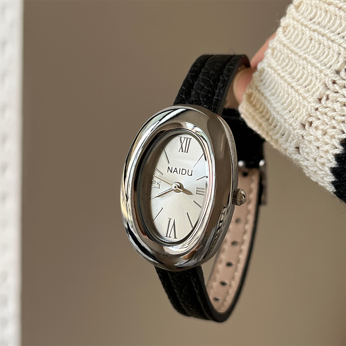 2025 New Oval Beautiful Ladies - Minimalist Thin Watch ulasan dan harga
